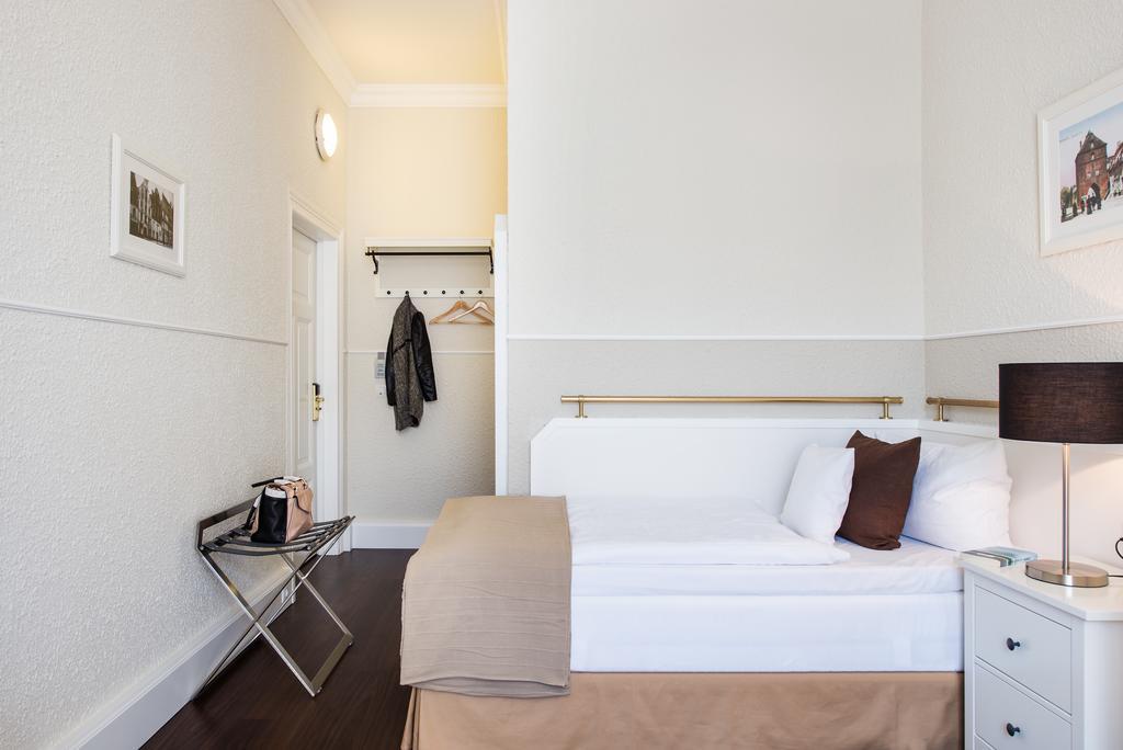 Hotel שטראלסונד מראה חיצוני תמונה